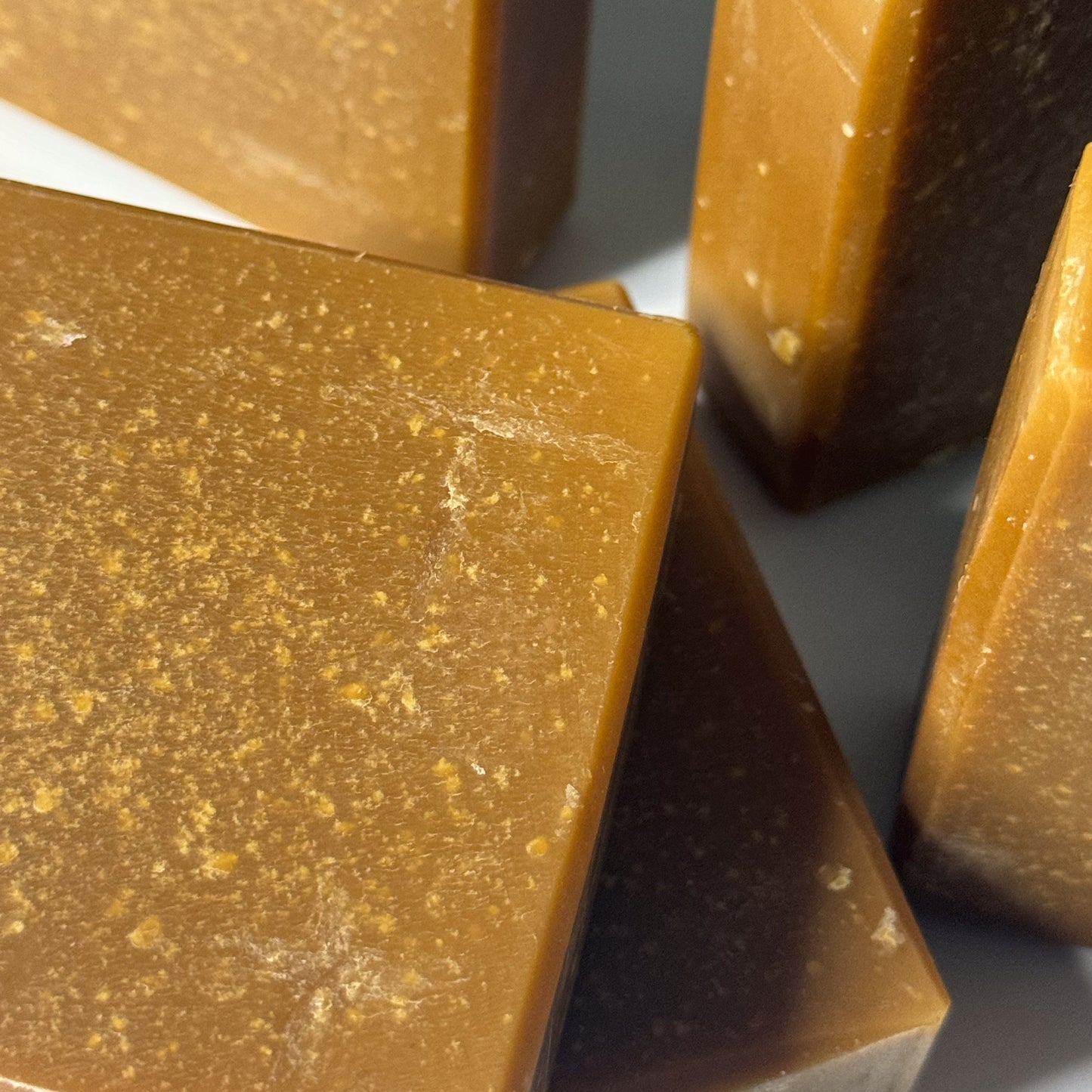 let it bee | unscented honey, oatmeal, & goat milk soap